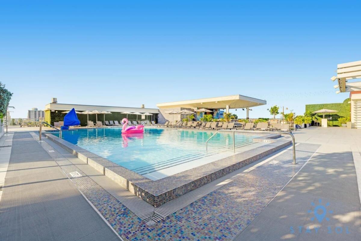 Rooftop Pool - Balcony - Hollywood Beach Broad - Walk ภายนอก รูปภาพ
