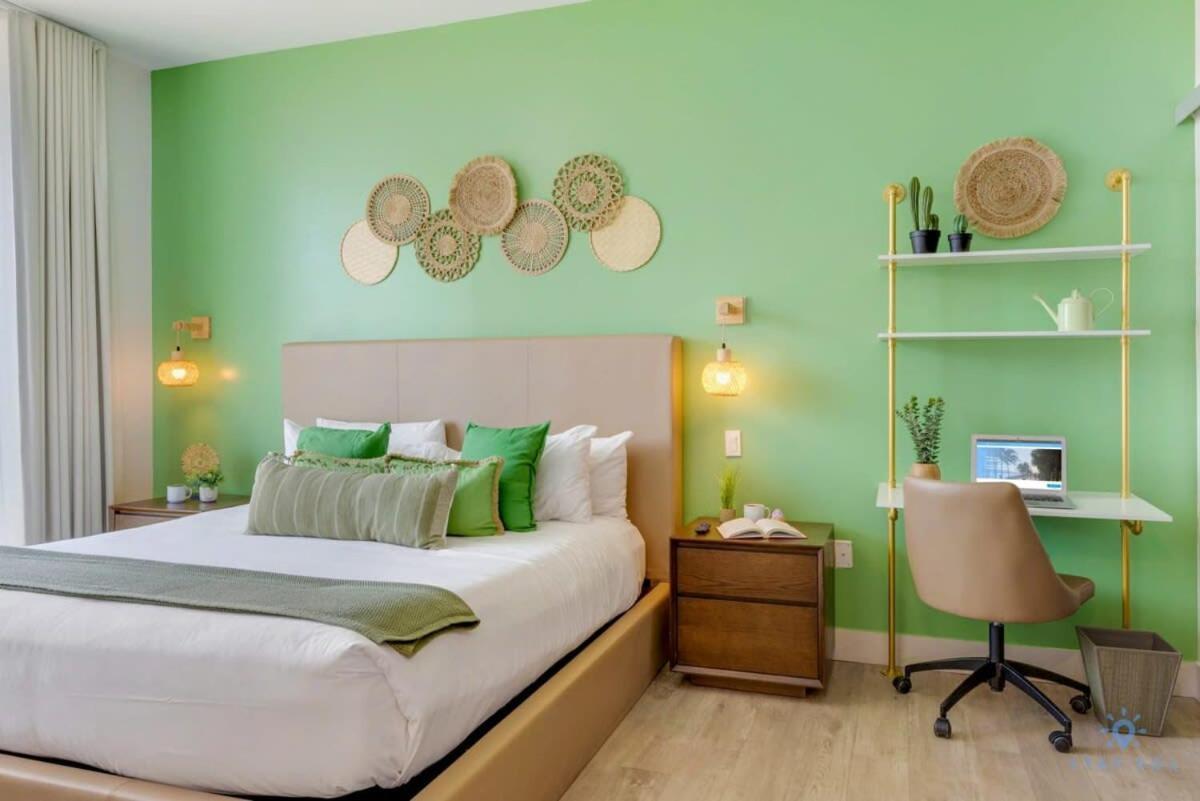Rooftop Pool - Balcony - Hollywood Beach Broad - Walk ภายนอก รูปภาพ